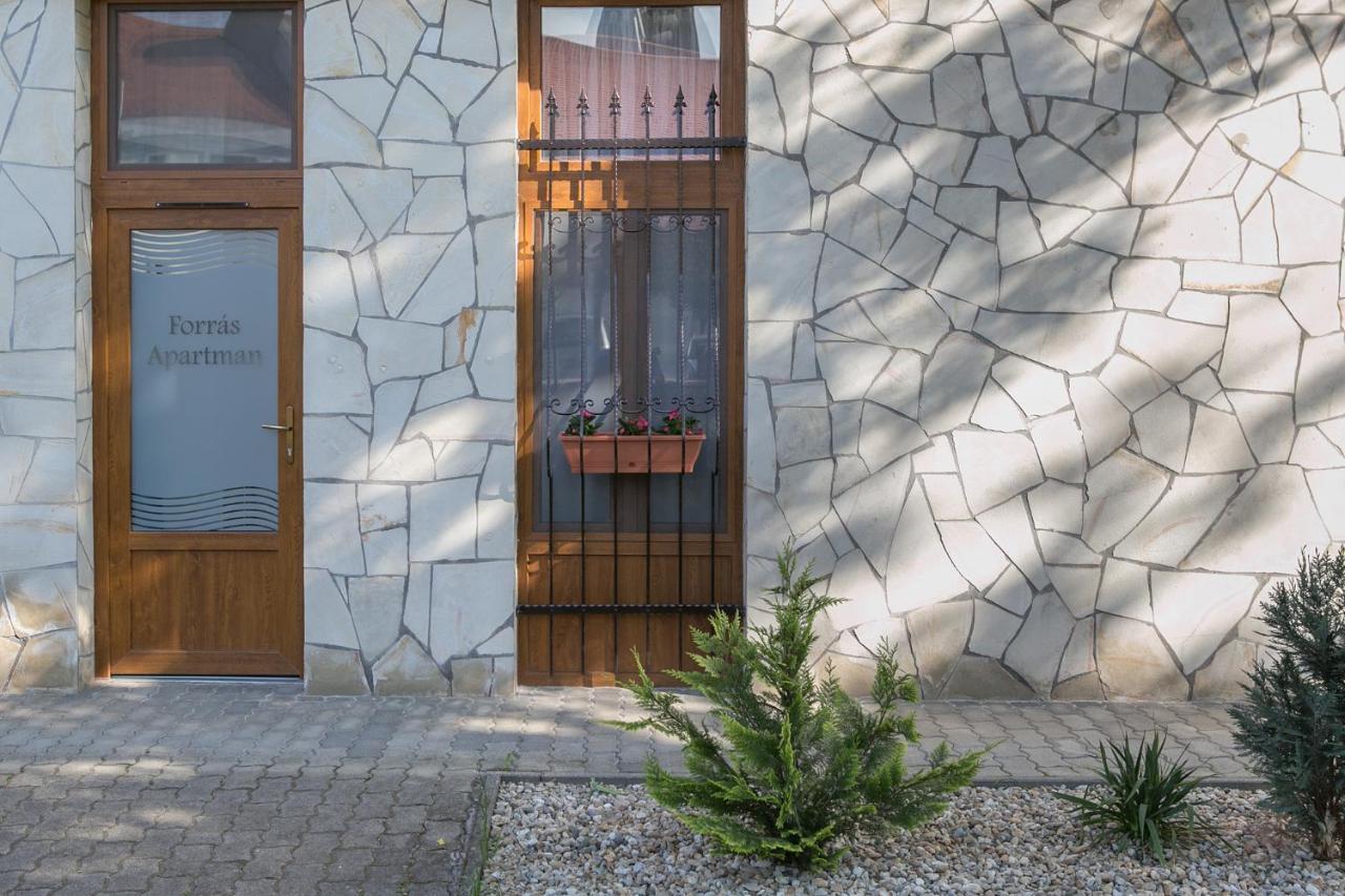 Forras Apartman Eger Exteriér fotografie